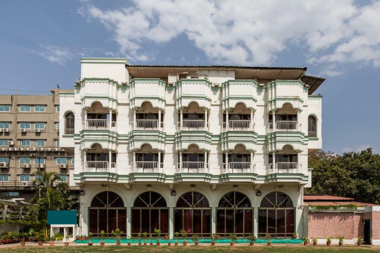 Oyo 38142 Girdhar Mahal Hotel Indore Exterior photo